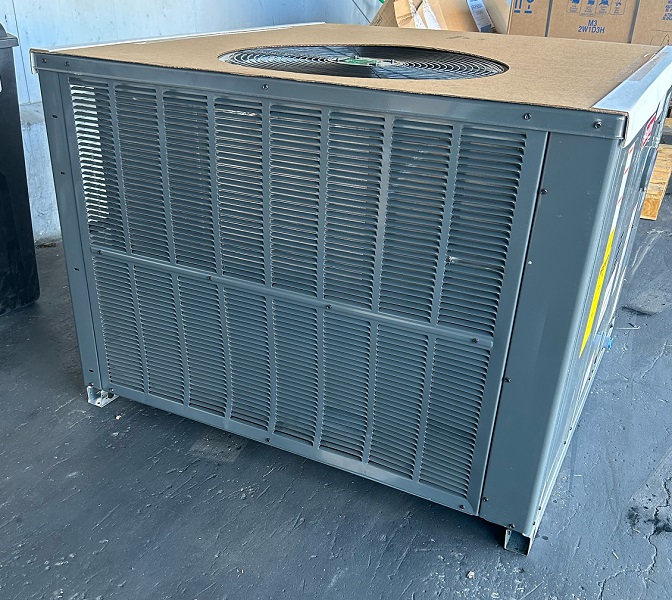 3 Ton Goodman 13.4 SEER2 80K BTU Gas Package Unit, GPGM33608041 (9634)(F)