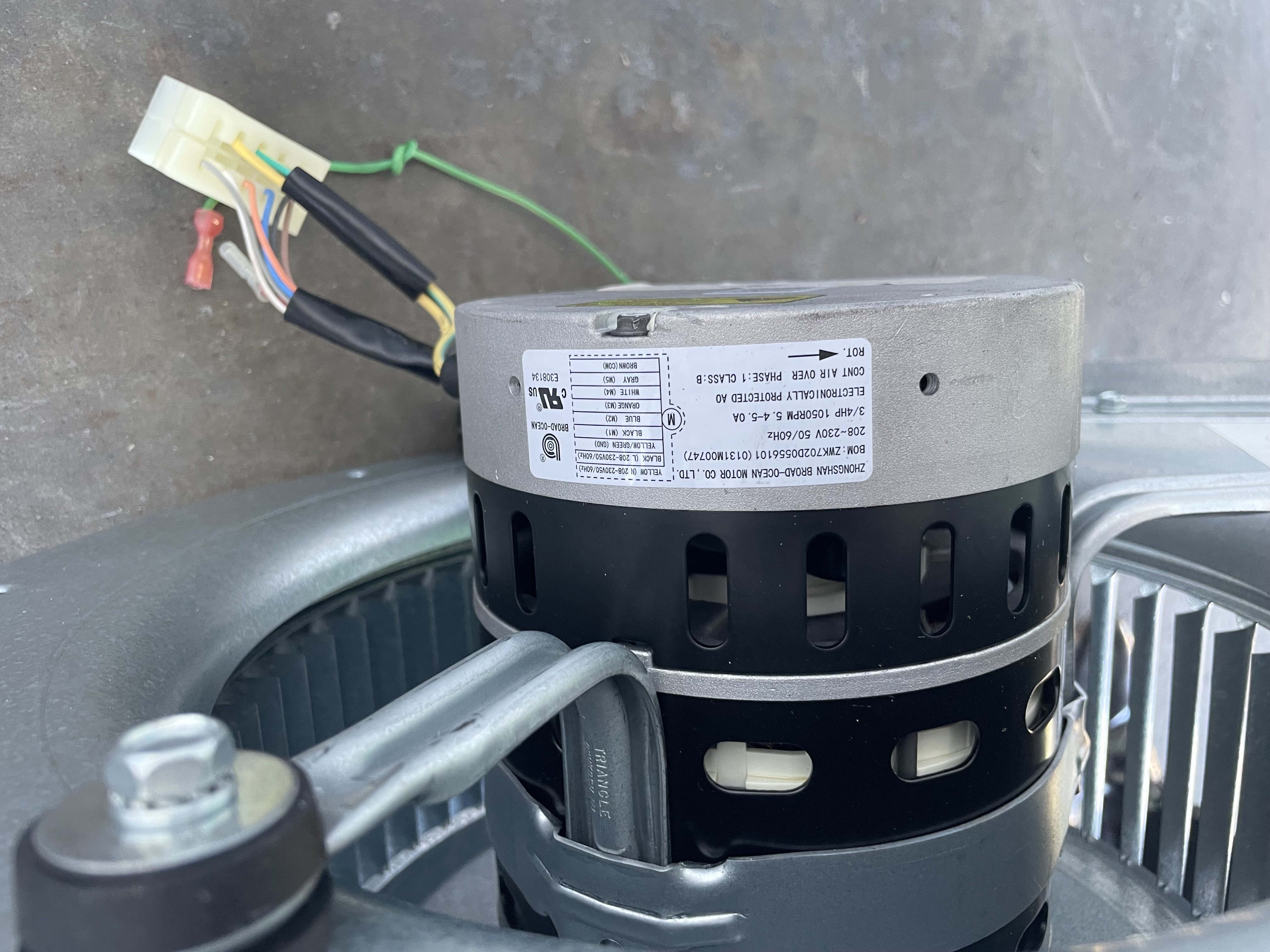 (Goodman) Blower Assembly w/ Motor, 0131M00747 + Housing, 0121M00050 + Wheel, B1368054 (F)