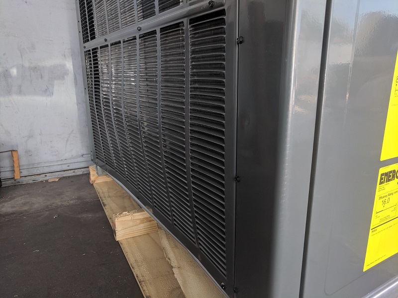 3 Ton Goodman 16 SEER Two Stage Compressor 81% AFUE 80K BTU Gas Package Unit GPG1636080M41 (8326)