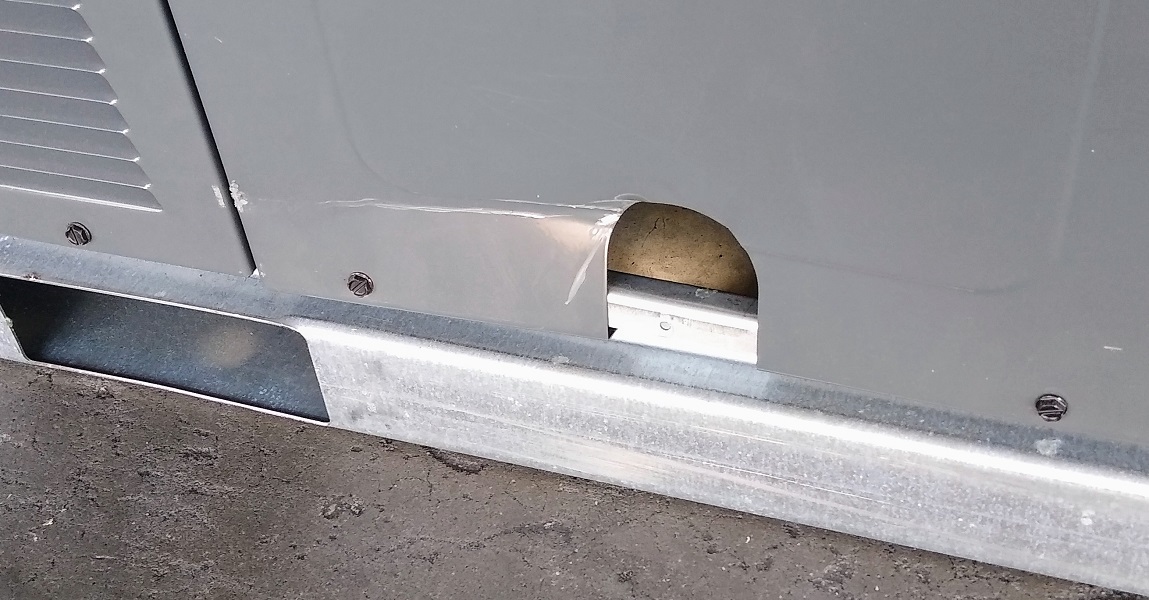 2 Ton Goodman 14 SEER Heat Pump Package Unit GPH1424H41 (2436)(F)