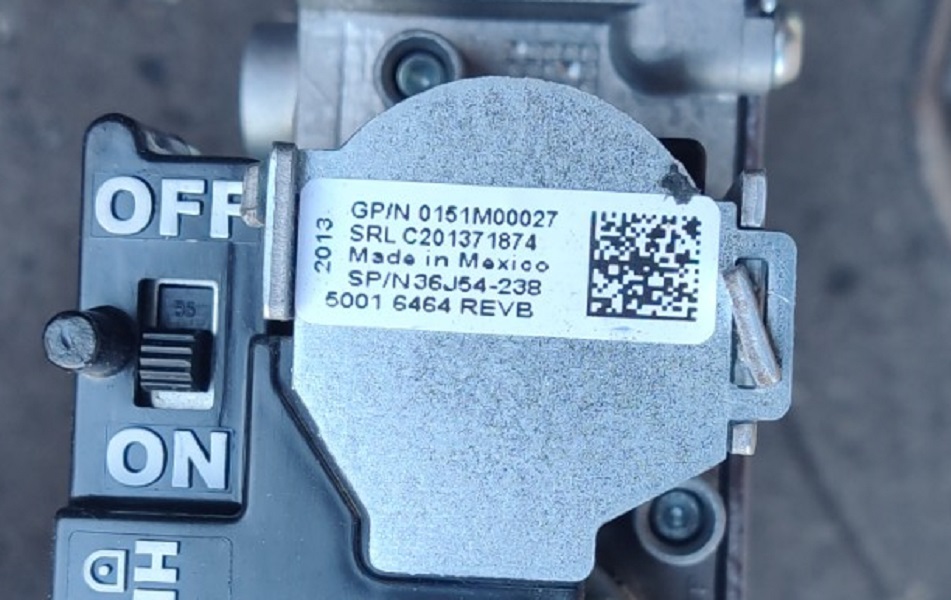 (Goodman) Gas Valve, 0151M00027 (F)