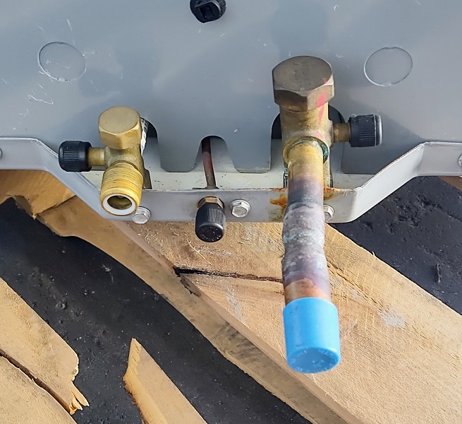 2 Ton EcoTemp 14 SEER Heat Pump Condenser WCH4244GKP (6369)(F)