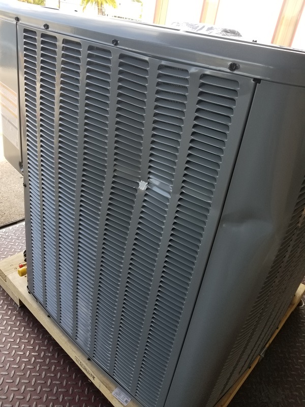 5 Ton Daikin Heat Pump Condenser 208/230V 3 Phase, DZ14SA0603 (5710)