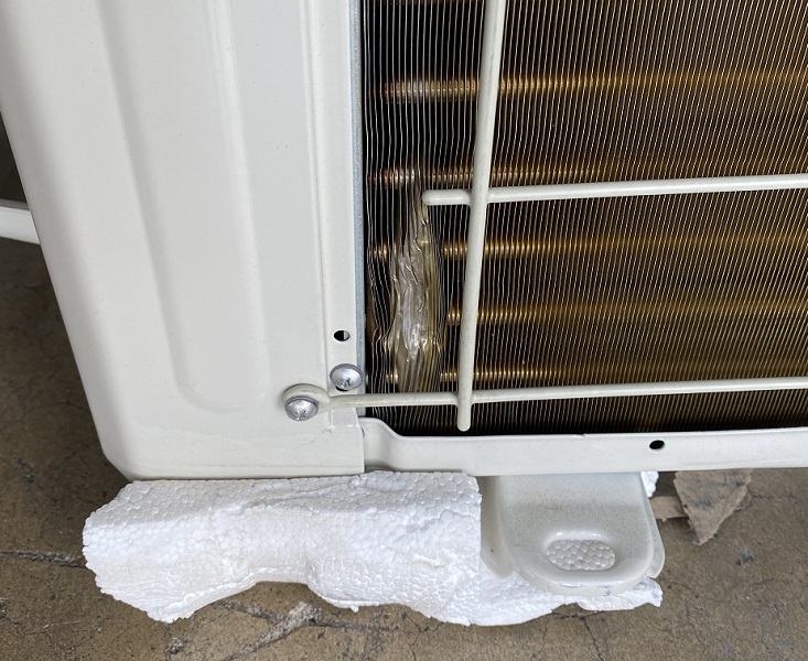 Mini Split 9,000 BTU DiamondAir Hyper Heat 20 SEER Heat Pump Ceiling Cassette System D2009SHO (0011), DF2009CI (T)